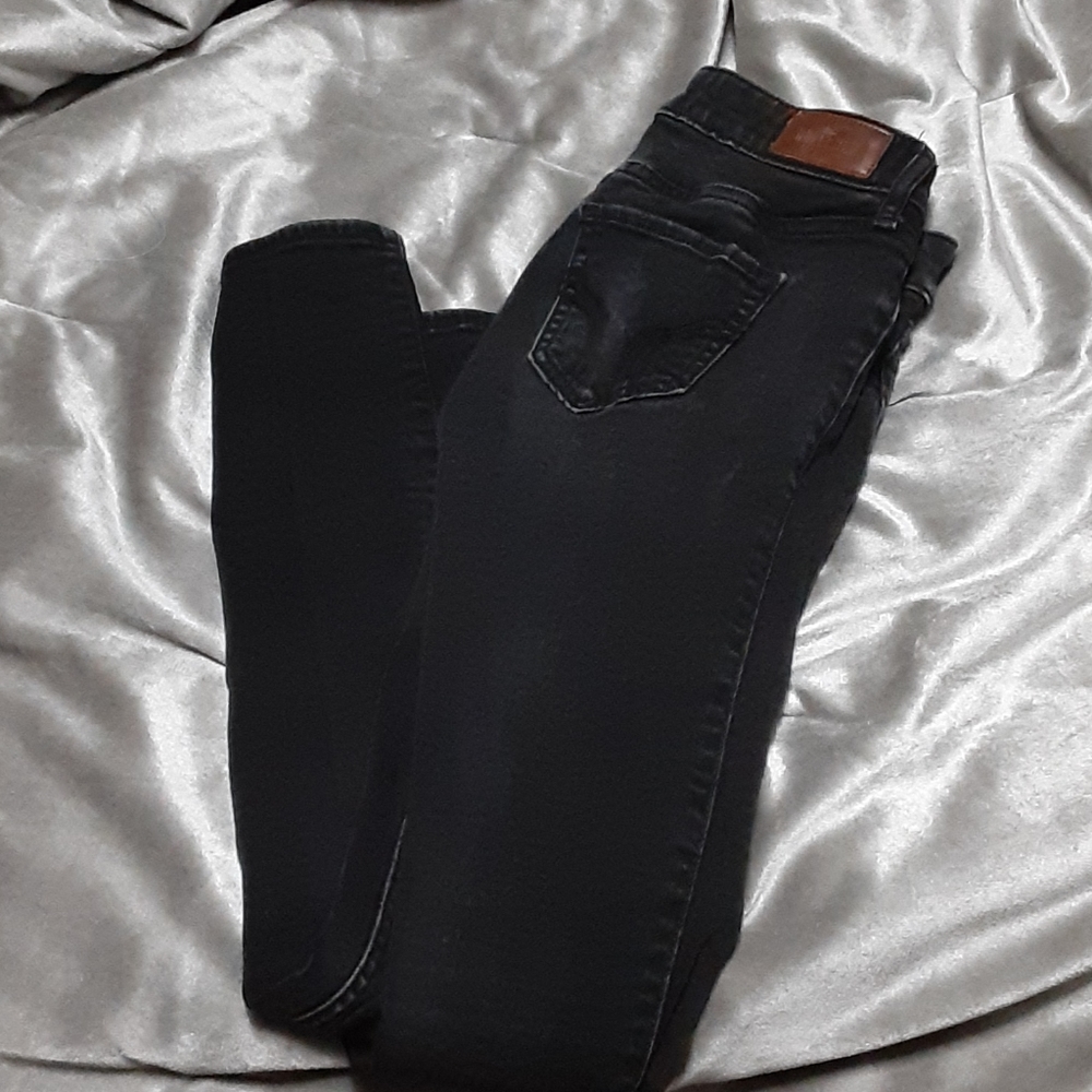 Size 24 black skinny from hollister